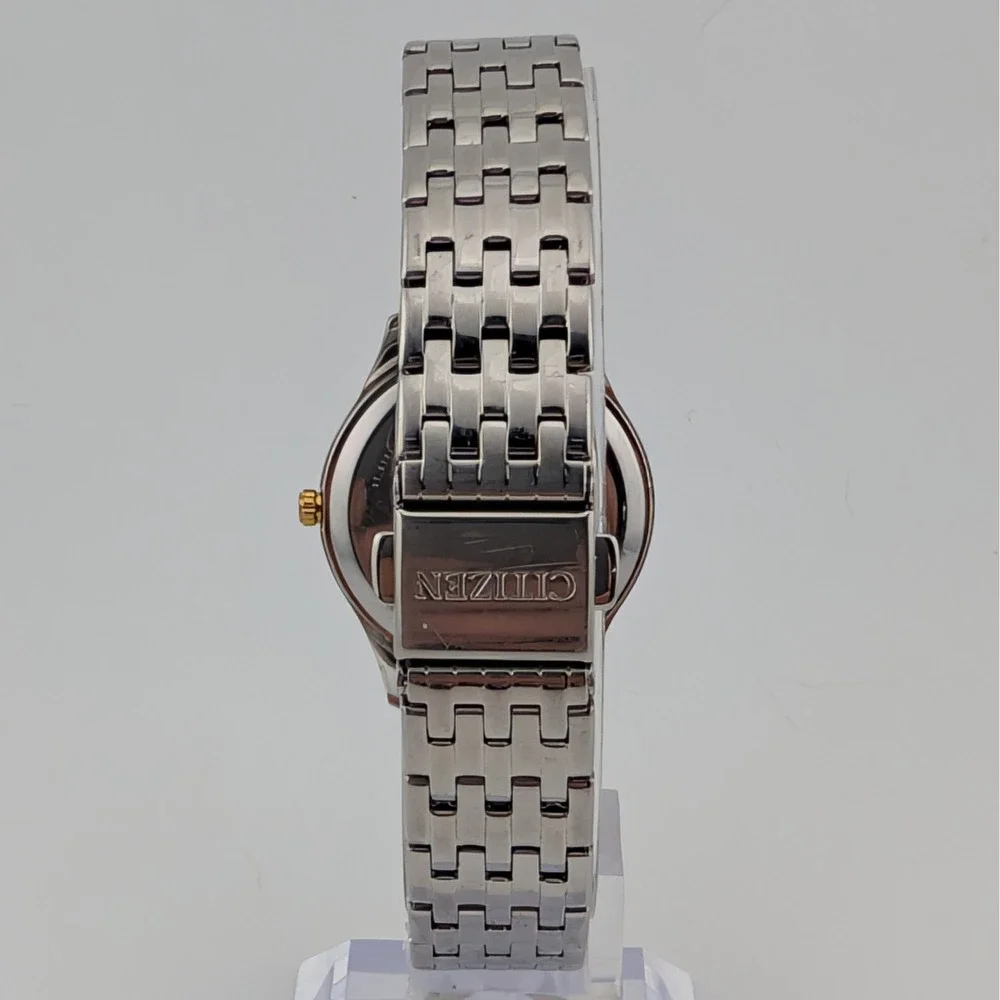 Citizen Chandler Watch Eco-Drive E011-R011723 Pearlescent White New Capacitor